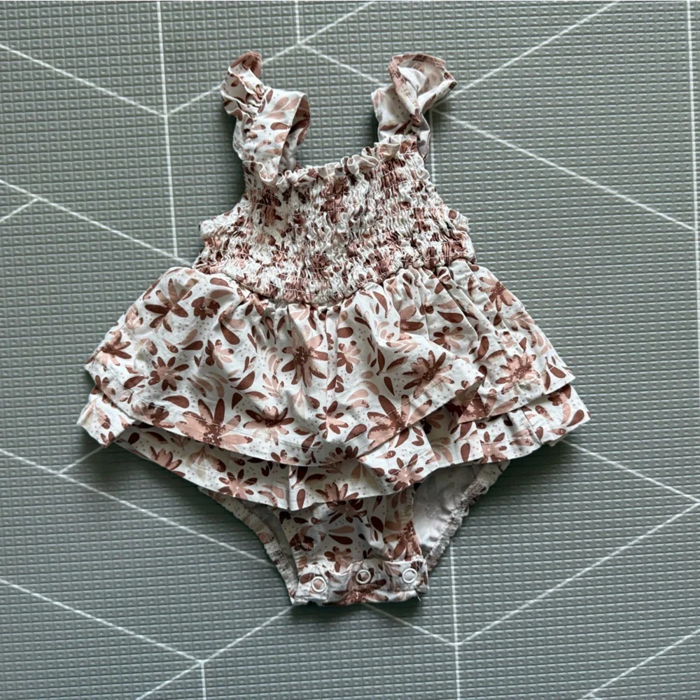 Baby girl boho onesie dress with Ruffled ditsy Floral pattern & smocking•Brown